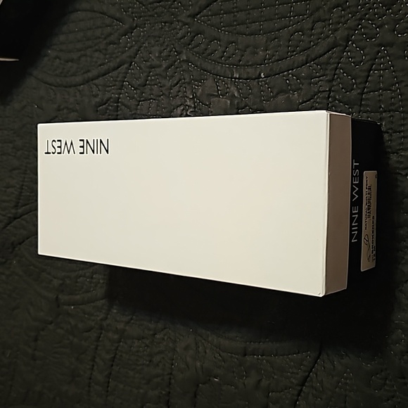 Nine West D'Orsay Flats - Picture 7 of 7